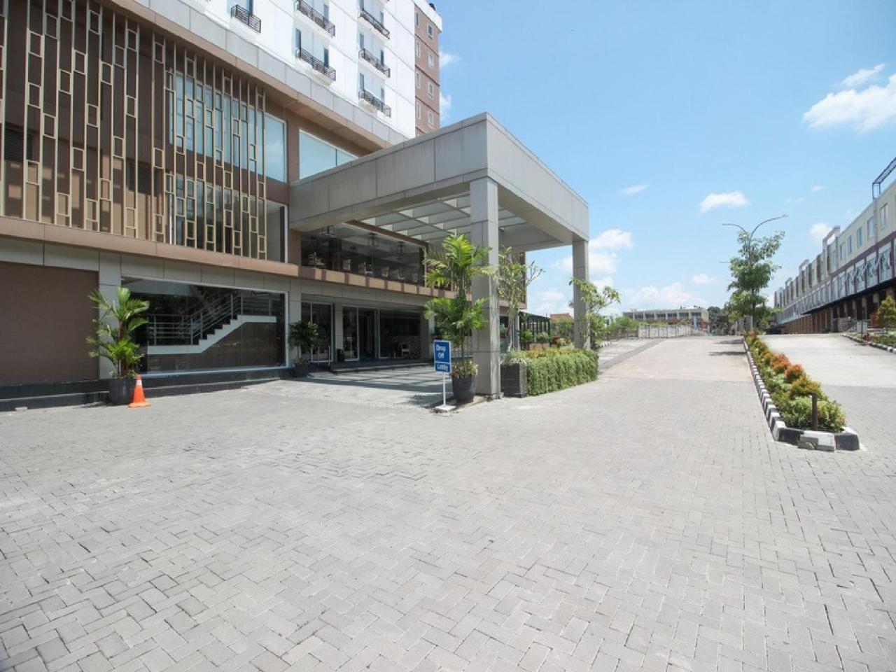 Reddoorz Apartment @ Malioboro City Adisucipto Maguwo Dış mekan fotoğraf